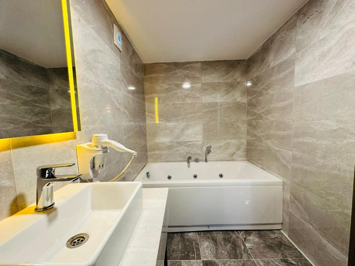 Nice Royal Suite Istanbul Ngoại thất bức ảnh